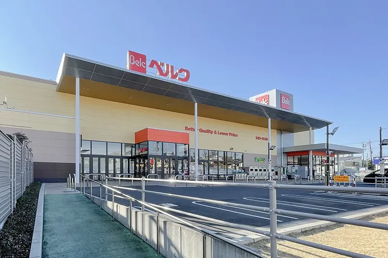 ベルク狭山入間川店の店舗外観