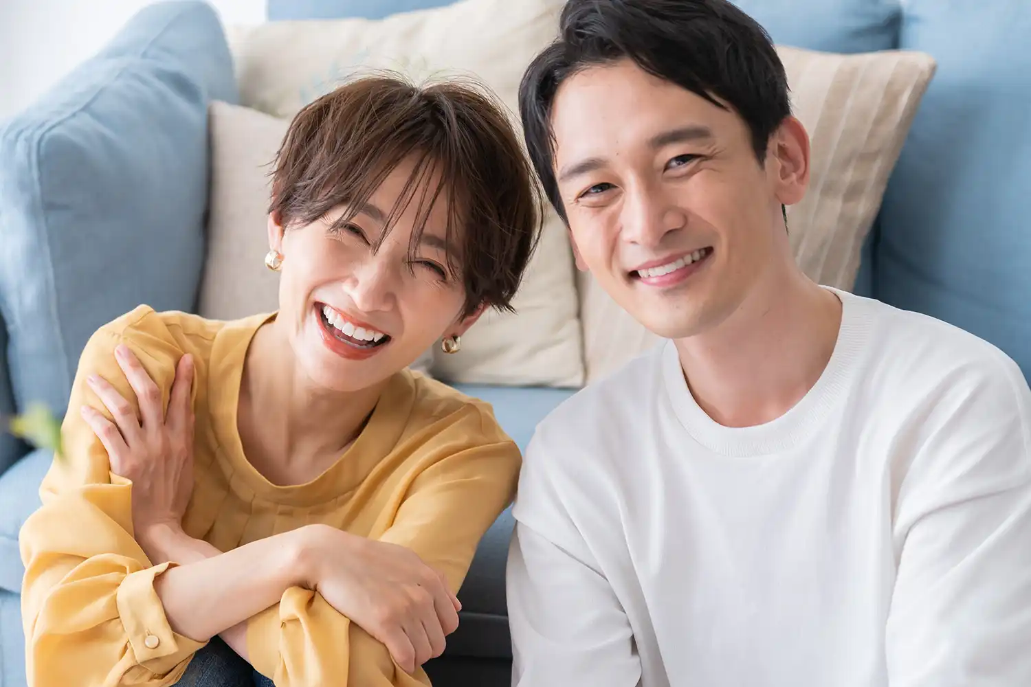 ご夫婦がLDKでくつろぐ平屋暮らしのイメージ